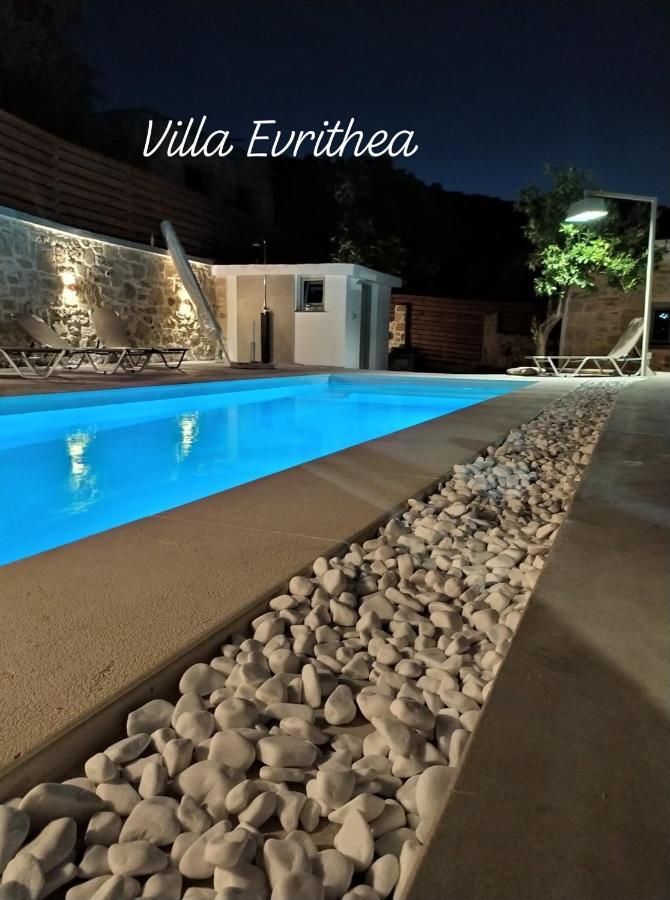 Villa Evrithea Kallergiana Buitenkant foto